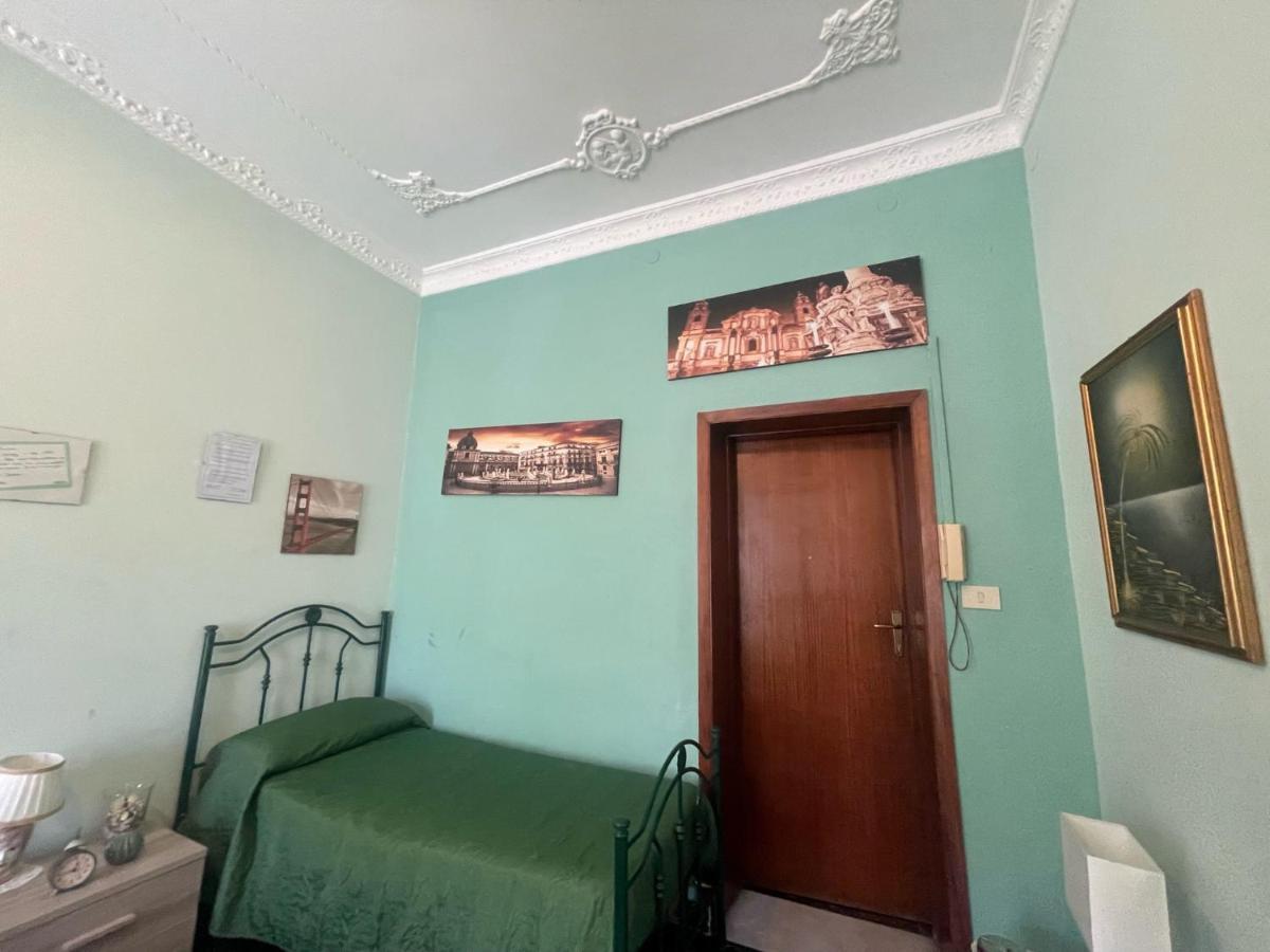 Maya'S Apartment Close To Ballaro Market And Central Station Palermo Zewnętrze zdjęcie